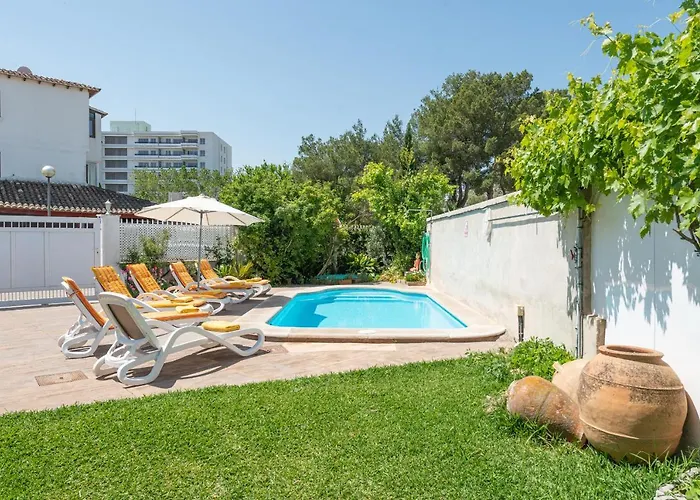 Villa Luna, Beach And Pool
